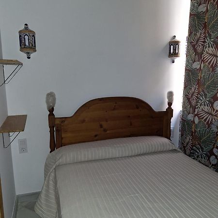 Apartamento Plaza San Roman Севиля Екстериор снимка