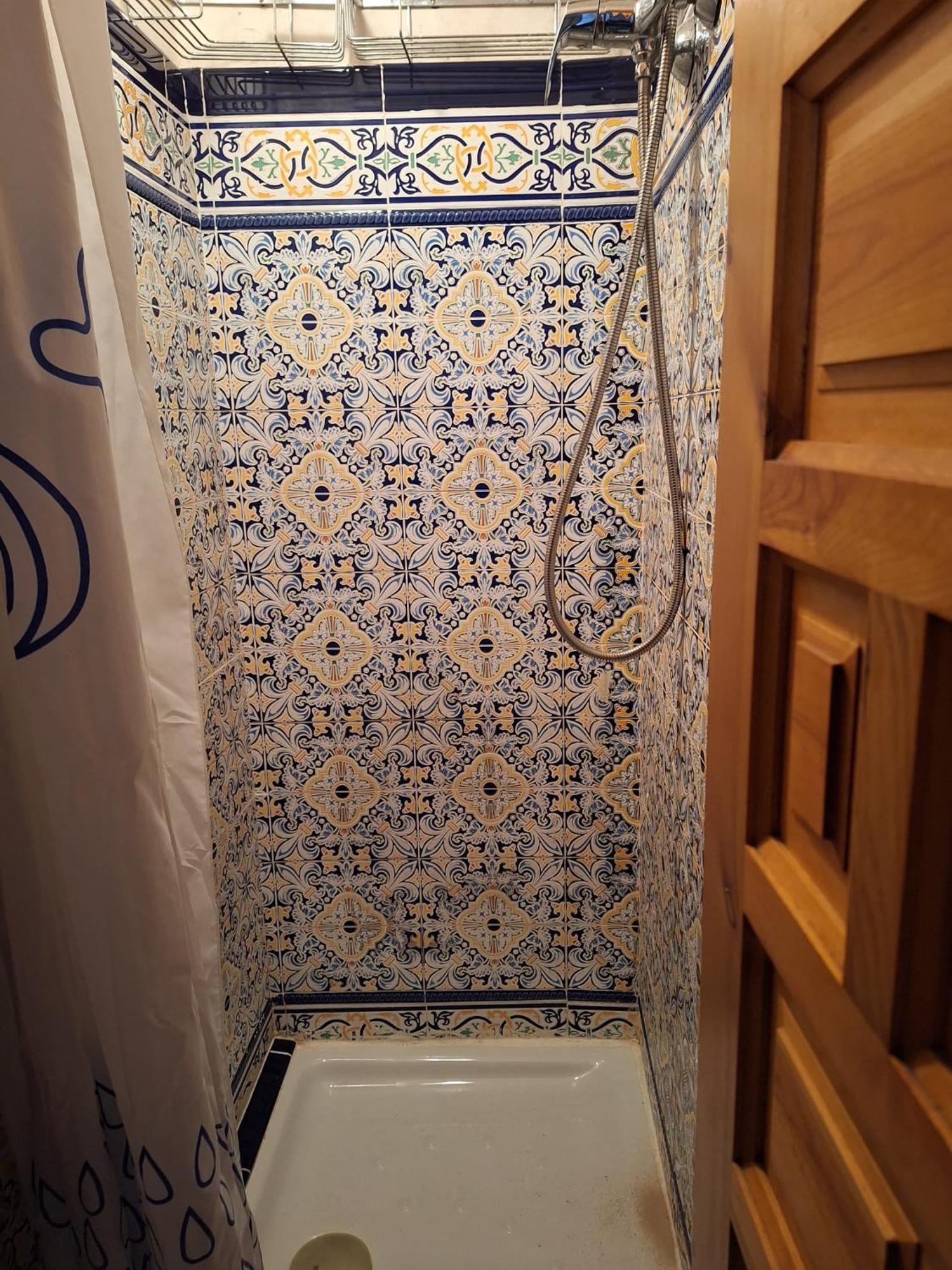 Apartamento Plaza San Roman Севиля Екстериор снимка