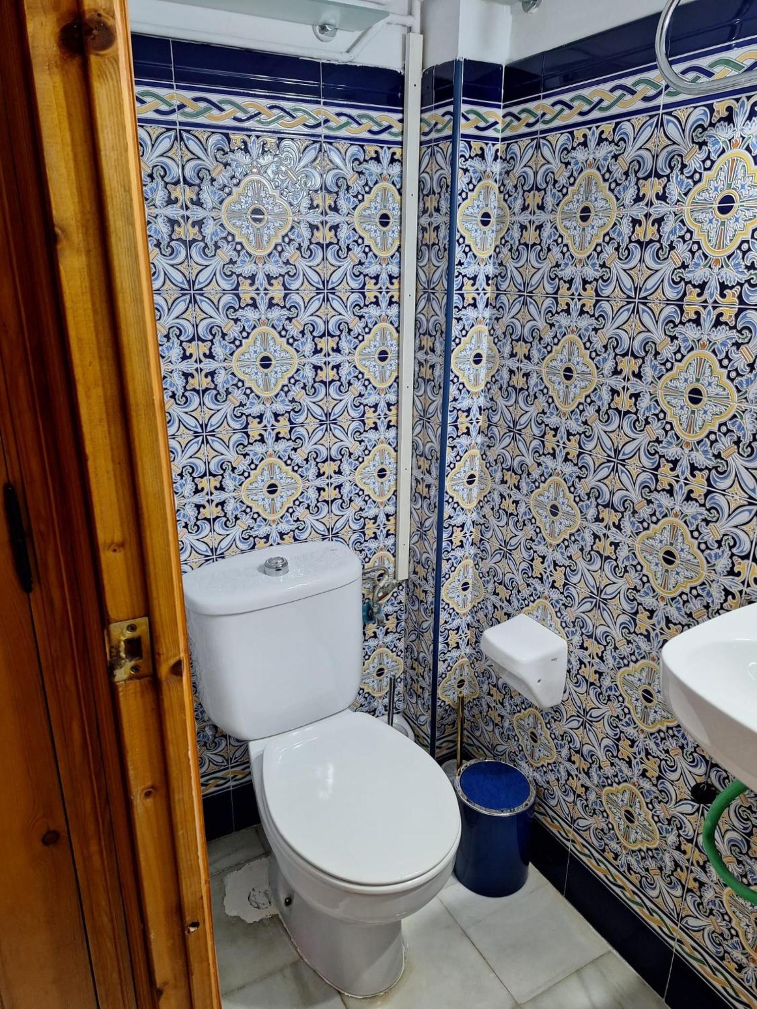 Apartamento Plaza San Roman Севиля Екстериор снимка